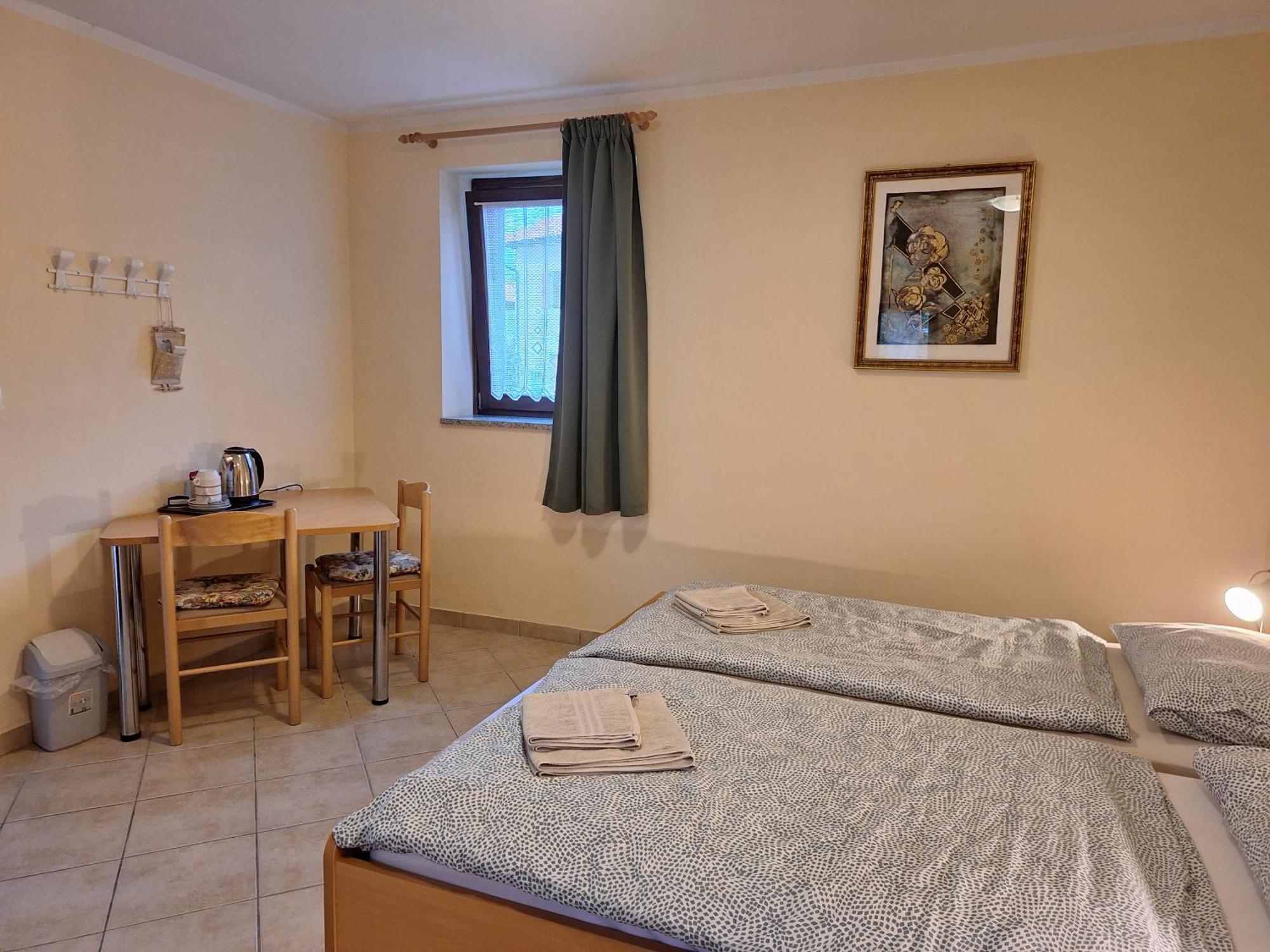 Rooms Pri Lovrizu كوباريد المظهر الخارجي الصورة