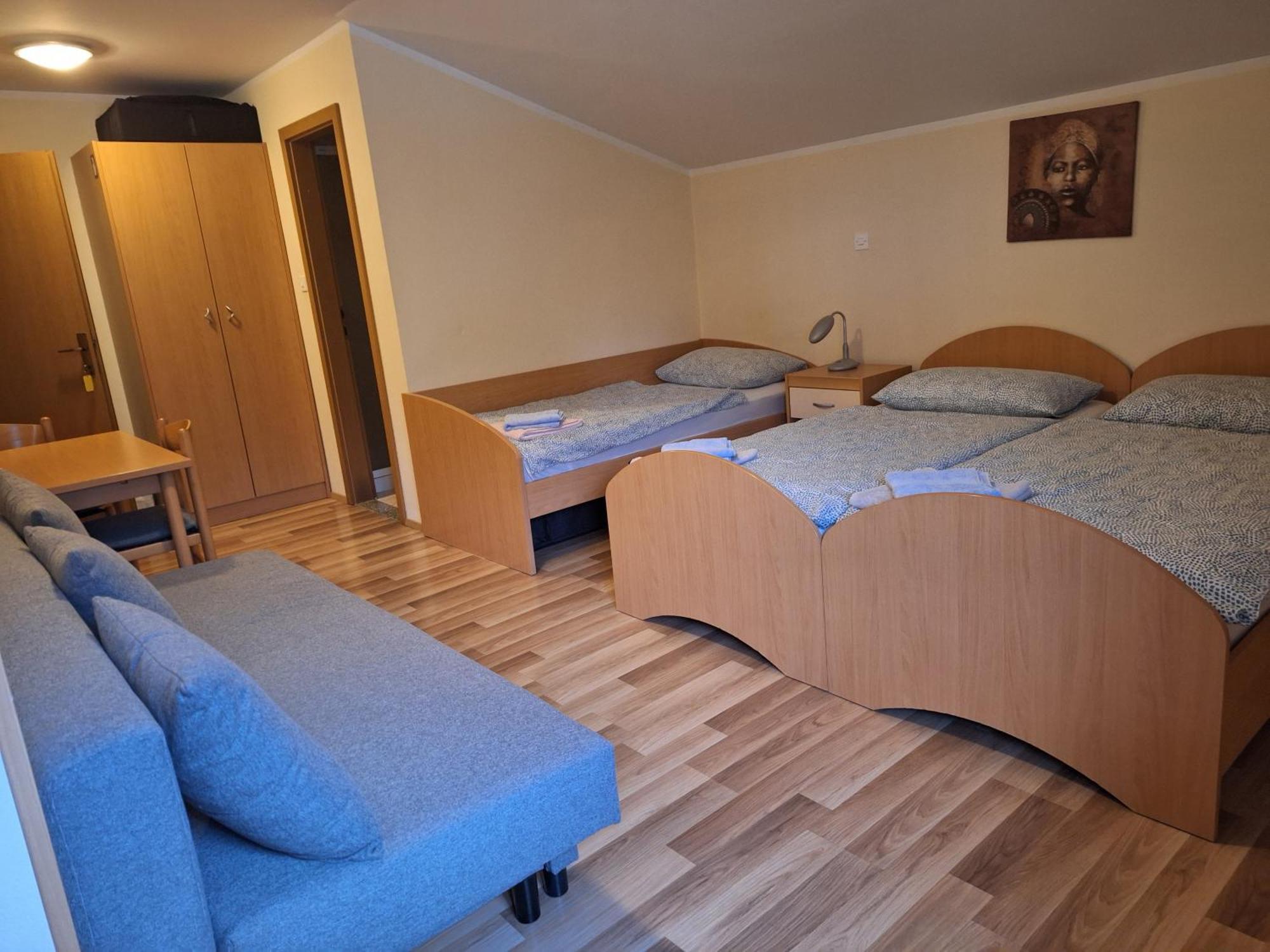 Rooms Pri Lovrizu كوباريد المظهر الخارجي الصورة