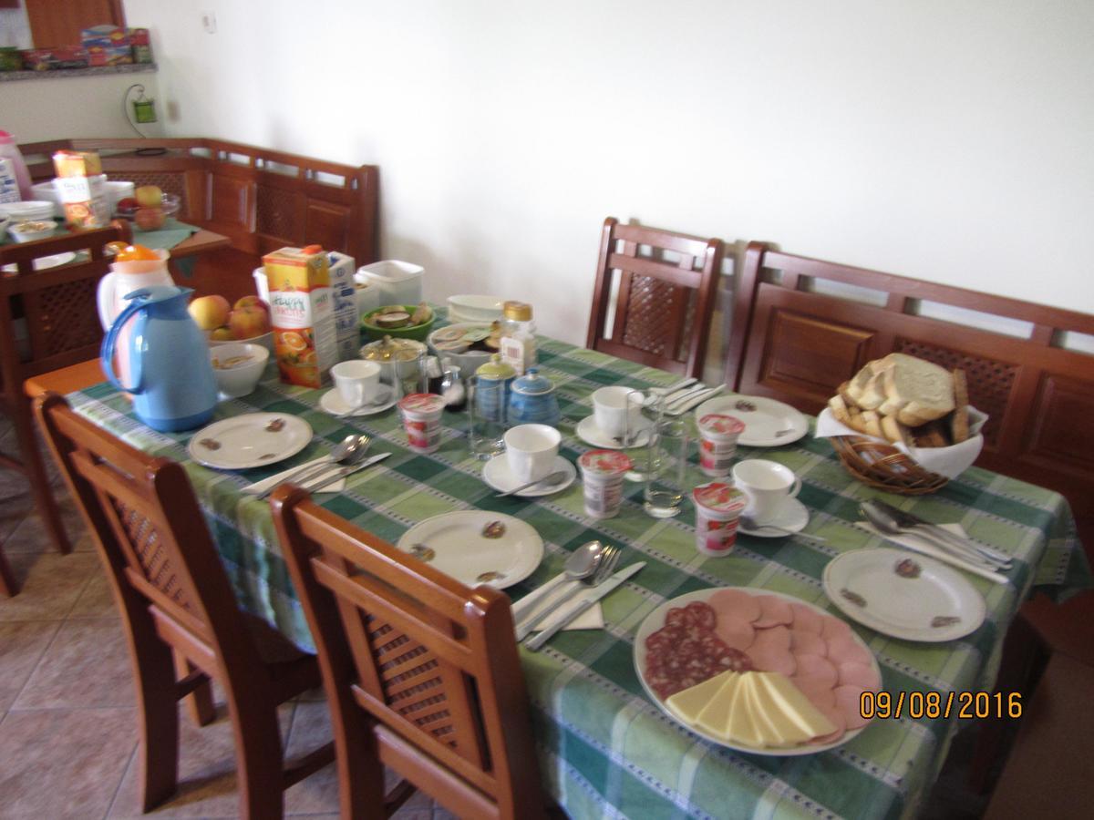 Rooms Pri Lovrizu كوباريد المظهر الخارجي الصورة