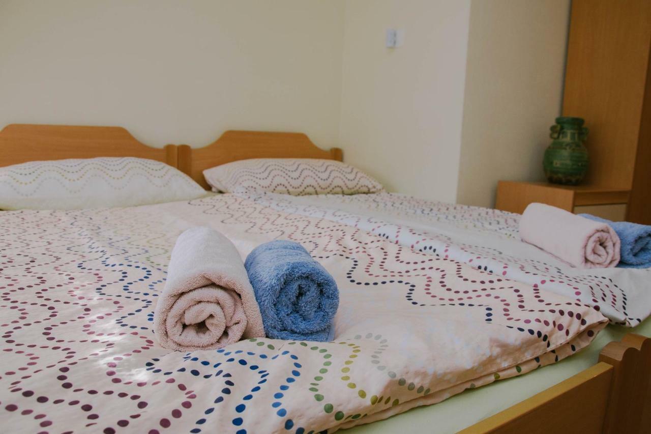 Rooms Pri Lovrizu كوباريد المظهر الخارجي الصورة