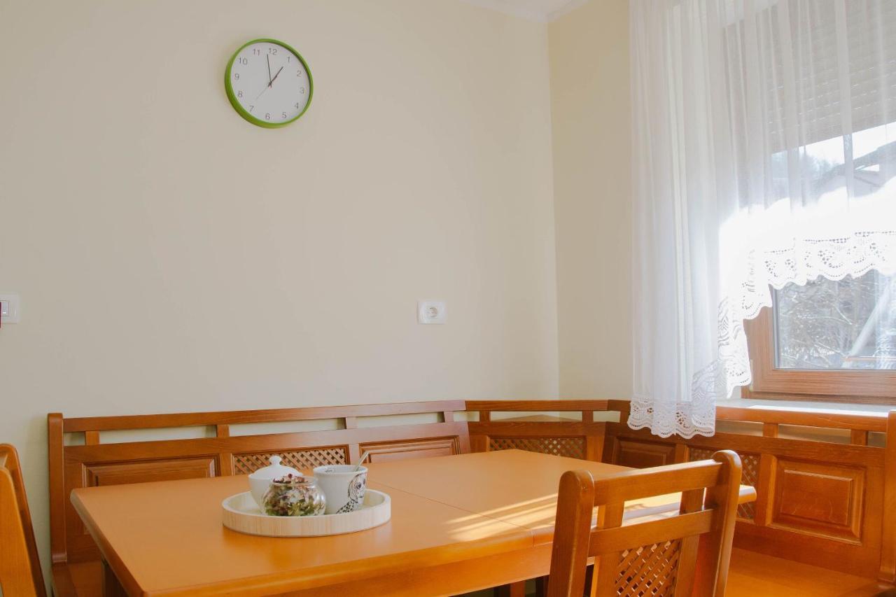 Rooms Pri Lovrizu كوباريد المظهر الخارجي الصورة